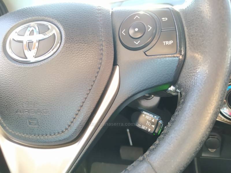 TOYOTA - ETIOS - 2016/2017 - Azul - R$ 58.900,00