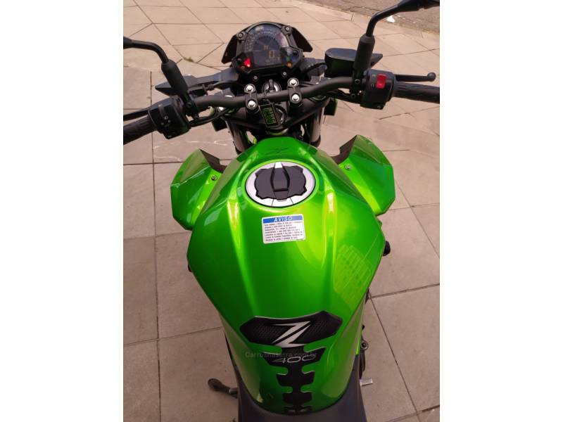 KAWASAKI - Z400 - 2023/2023 - Verde - R$ 31.900,00