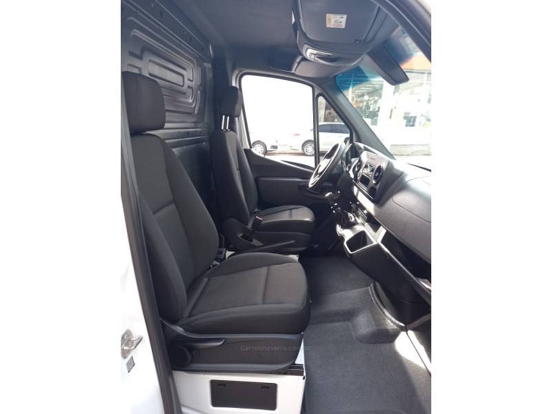 MERCEDES-BENZ - SPRINTER - 2021/2022 - Branca - R$ 197.900,00