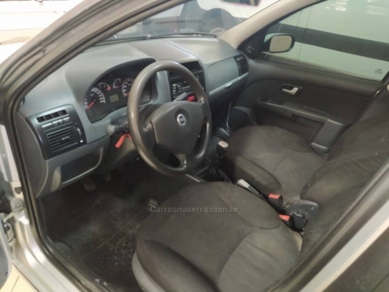 FIAT - PALIO - 2007/2007 - Prata - R$ 24.900,00