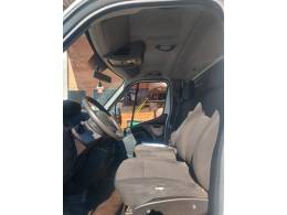 RENAULT - MASTER - 2018/2019 - Branca - R$ 144.900,00