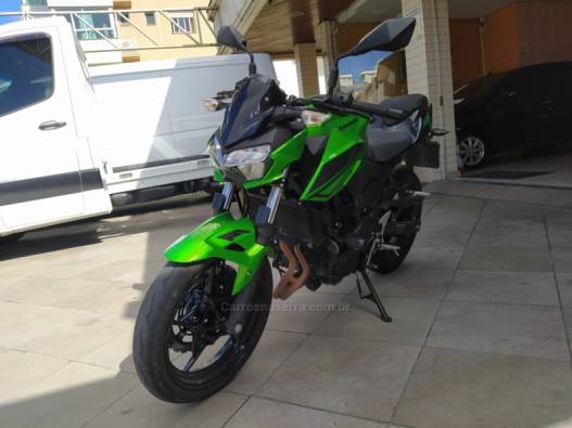 KAWASAKI - Z400 - 2023/2023 - Verde - R$ 31.900,00