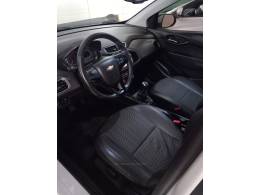 CHEVROLET - ONIX - 2017/2017 - Branca - R$ 60.900,00