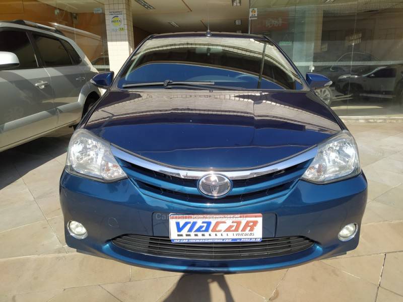 TOYOTA - ETIOS - 2016/2017 - Azul - R$ 58.900,00