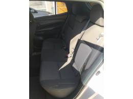 TOYOTA - YARIS - 2022/2023 - Prata - R$ 89.900,00