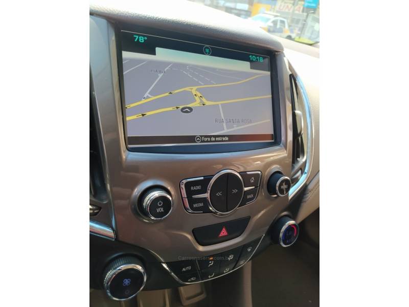 CHEVROLET - CRUZE - 2016/2017 - Preta - R$ 79.800,00
