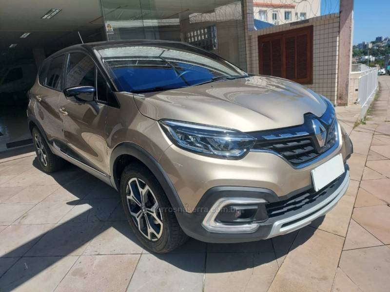 RENAULT - CAPTUR - 2022/2023 - Bege - R$ 97.900,00