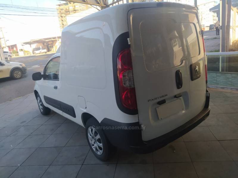 PEUGEOT - PARTNER - 2023/2024 - Branca - R$ 83.900,00