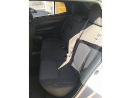 TOYOTA - YARIS - 2022/2023 - Prata - R$ 88.900,00