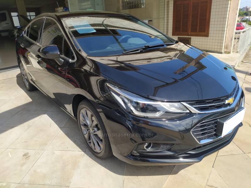 CHEVROLET - CRUZE - 2016/2017 - Preta - R$ 79.800,00