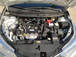 TOYOTA - YARIS - 2022/2023 - Prata - R$ 92.900,00