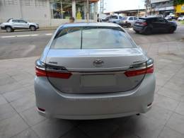 TOYOTA - COROLLA - 2017/2018 - Prata - R$ 87.900,00