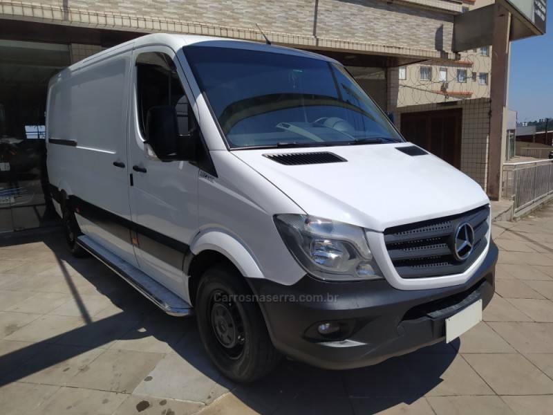 MERCEDES-BENZ - SPRINTER - 2017/2018 - Branca - R$ 144.900,00