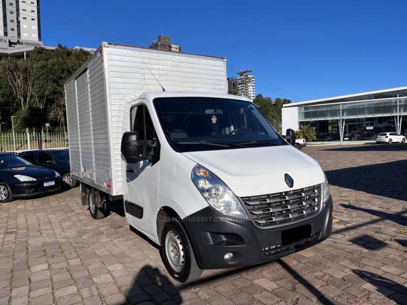 RENAULT - MASTER - 2018/2019 - Branca - R$ 144.900,00