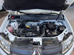 RENAULT - SANDERO - 2017/2017 - Branca - R$ 40.900,00