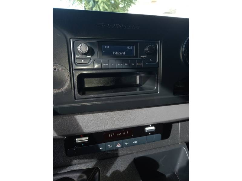 MERCEDES-BENZ - SPRINTER - 2021/2022 - Branca - R$ 197.900,00