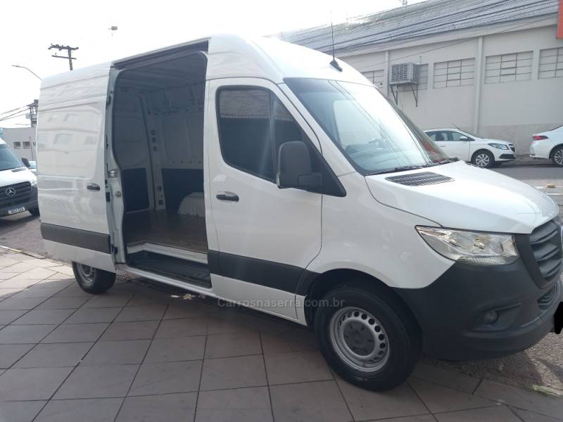 MERCEDES-BENZ - SPRINTER - 2021/2022 - Branca - R$ 197.900,00