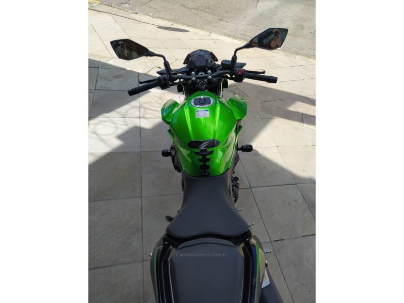 KAWASAKI - Z400 - 2023/2023 - Verde - R$ 28.500,00