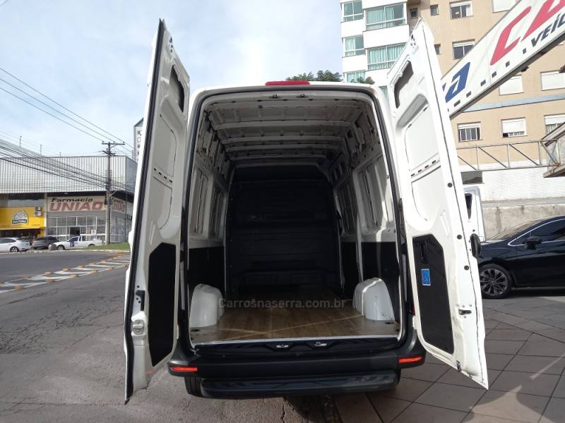 MERCEDES-BENZ - SPRINTER - 2021/2022 - Branca - R$ 197.900,00