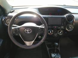 TOYOTA - ETIOS - 2016/2017 - Azul - R$ 58.900,00