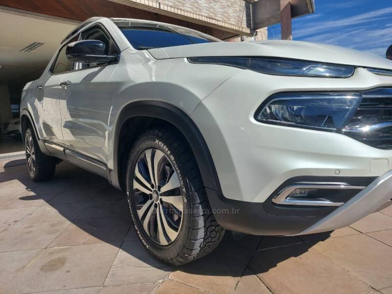 FIAT - TORO - 2023/2023 - Branca - R$ 134.900,00