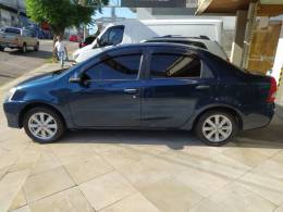 TOYOTA - ETIOS - 2016/2017 - Azul - R$ 58.900,00