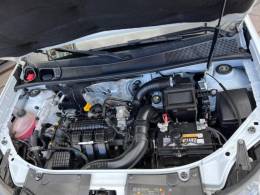 RENAULT - SANDERO - 2017/2017 - Branca - R$ 40.900,00