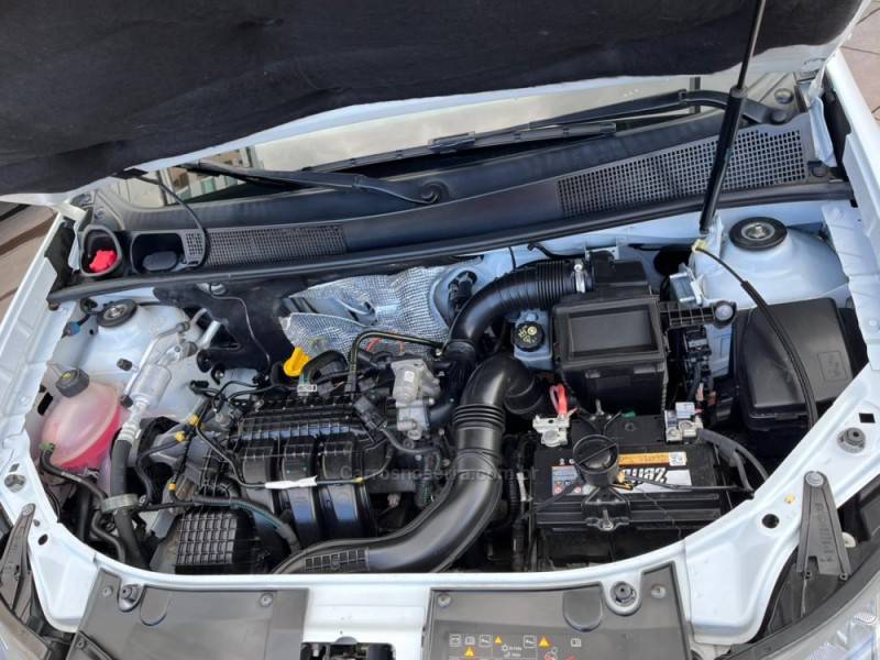 RENAULT - SANDERO - 2017/2017 - Branca - R$ 40.900,00