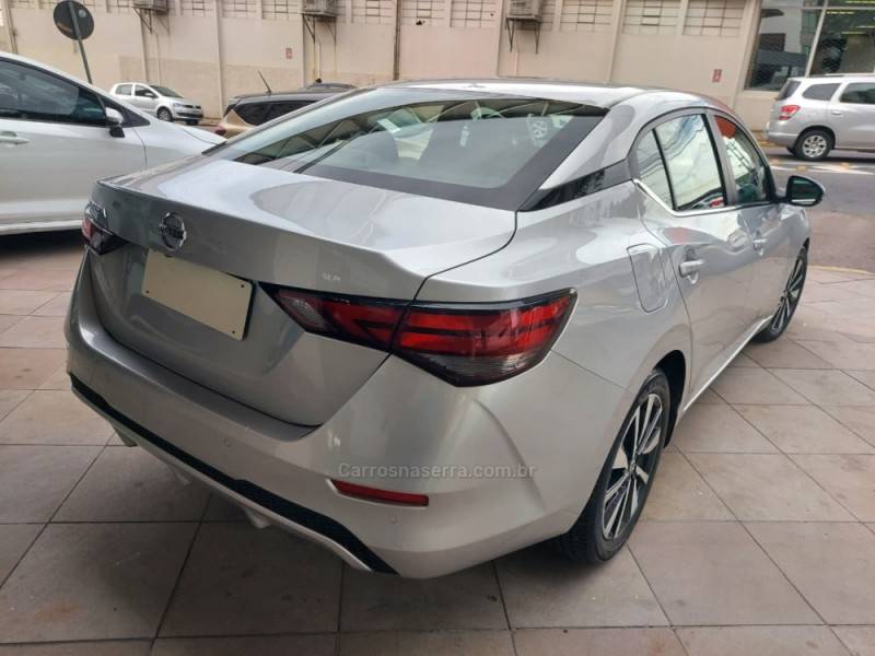 NISSAN - SENTRA - 2023/2023 - Prata - R$ 128.900,00