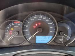 TOYOTA - COROLLA - 2017/2018 - Prata - R$ 87.900,00