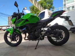 KAWASAKI - Z400 - 2023/2023 - Verde - R$ 31.900,00