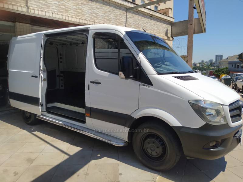 MERCEDES-BENZ - SPRINTER - 2017/2018 - Branca - R$ 168.900,00
