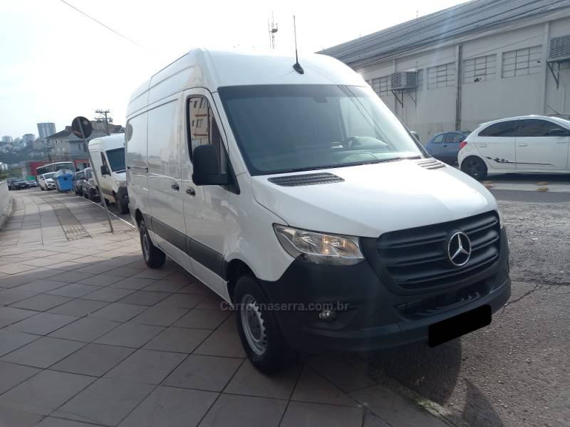 MERCEDES-BENZ - SPRINTER - 2021/2022 - Branca - R$ 197.900,00