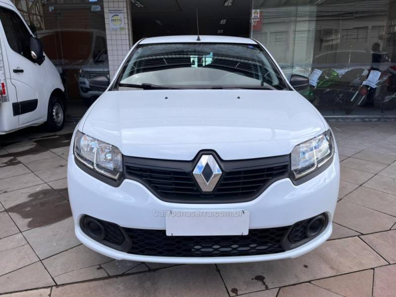 RENAULT - SANDERO - 2017/2017 - Branca - R$ 40.900,00