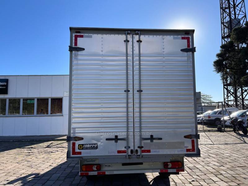 RENAULT - MASTER - 2018/2019 - Branca - R$ 144.900,00