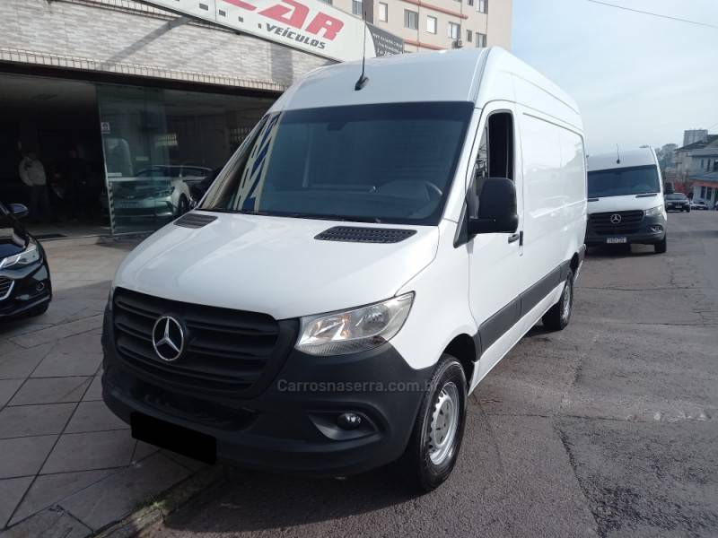 MERCEDES-BENZ - SPRINTER - 2021/2022 - Branca - R$ 188.000,00