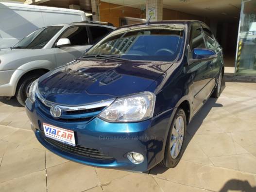TOYOTA - ETIOS - 2016/2017 - Azul - R$ 58.900,00