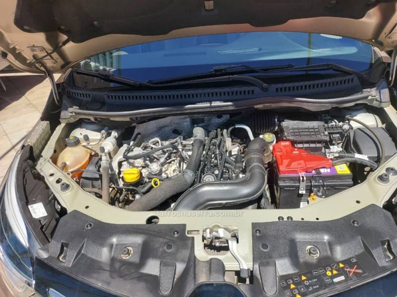 RENAULT - CAPTUR - 2022/2023 - Bege - R$ 97.900,00