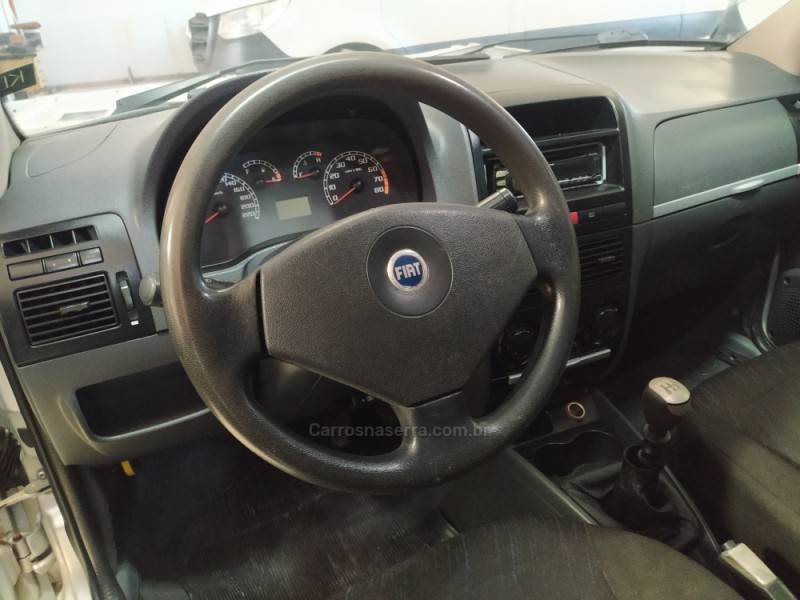 FIAT - PALIO - 2007/2007 - Prata - R$ 24.900,00