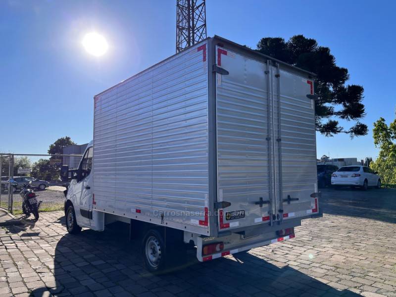RENAULT - MASTER - 2018/2019 - Branca - R$ 144.900,00
