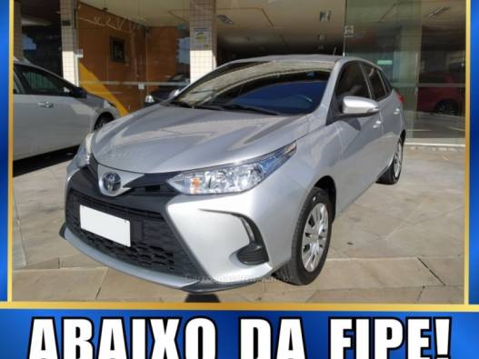 TOYOTA - YARIS - 2022/2023 - Prata - R$ 85.000,00